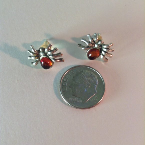 Amber and Silver Spider earrings - Picture 2 of 5